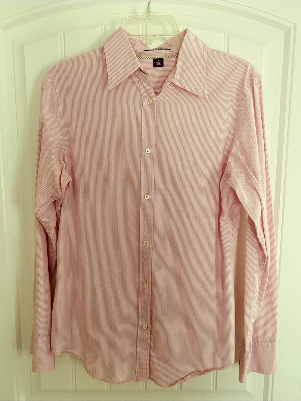 GAP women's Light Pink Pinstripe buttondown Shirt Ladies size 8